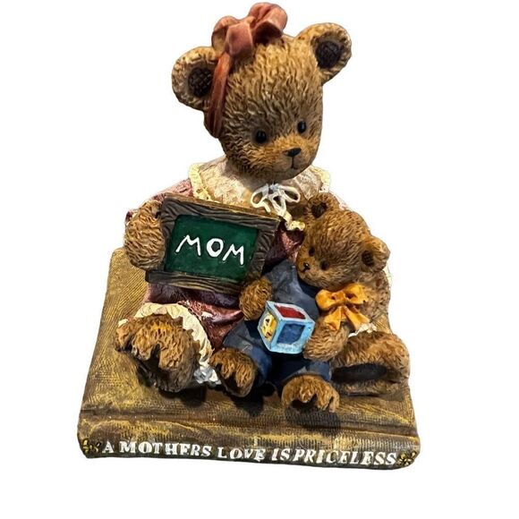 Berry Hill Bears figurine - Picture 2 of 8